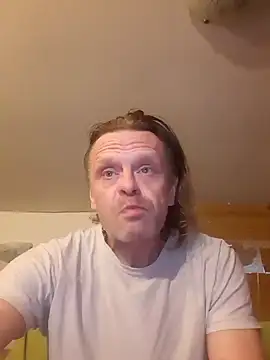 Snapshot of Kuba_Gd chatting on February 24, 6:16 am Kuba Gd online show from February 24, 6:16 am