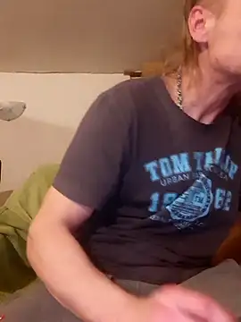 Snapshot of Kuba_Gd chatting on March 2, 12:53 am Kuba Gd online show from March 2, 12:53 am