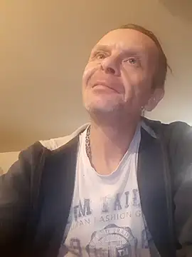 Snapshot of Kuba_Gd chatting on March 6, 11:47 am Kuba Gd online show from March 6, 11:47 am