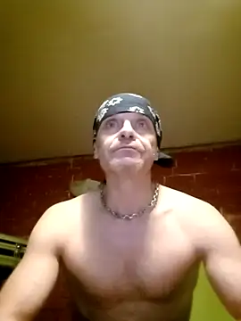 Snapshot of Kuba_Gd chatting on September 24, 10:24 pm Kuba Gd online show from September 24, 10:24 pm