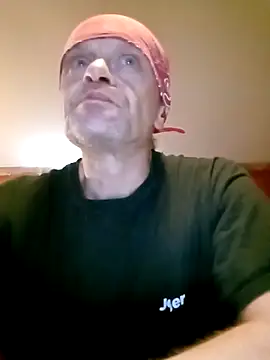 Snapshot of Kuba_Gd chatting on October 22, 12:49 pm Kuba Gd online show from October 22, 12:49 pm