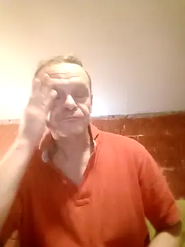 Snapshot of Kuba_Gd chatting on October 29, 6:48 am Kuba Gd online show from October 29, 6:48 am