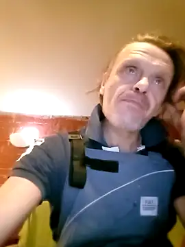 Snapshot of Kuba_Gd chatting on November 12, 3:18 am Kuba Gd online show from November 12, 3:18 am