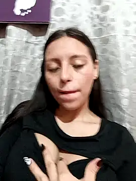 Snapshot of Lahila_ chatting on October 20, 1:11 pm Lahila online show from October 20, 1:11 pm