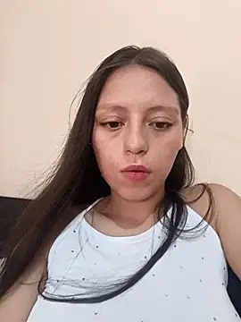 Snapshot of Lahila_ chatting on November 19, 2:28 pm Lahila online show from November 19, 2:28 pm