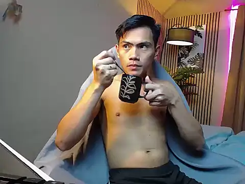 alex cummer online show from September 12, 1:33 pm