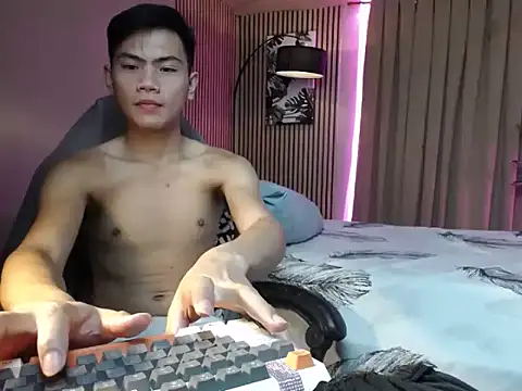 alex cummer online show from October 27, 5:06 pm