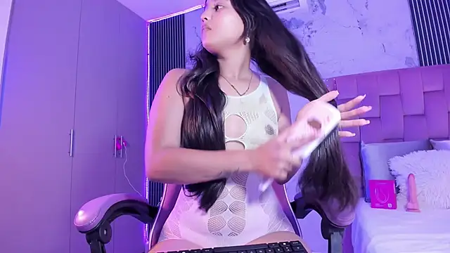 Laly Cherry  online show from September 24, 12:30 pm