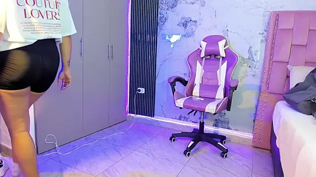 Laly Cherry  online show from October 5, 12:25 pm