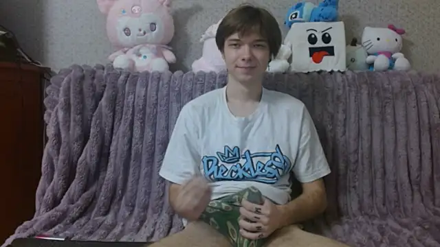 Snapshot of hilt_on_ chatting on October 26, 8:42 am hilt on online show from October 26, 8:42 am