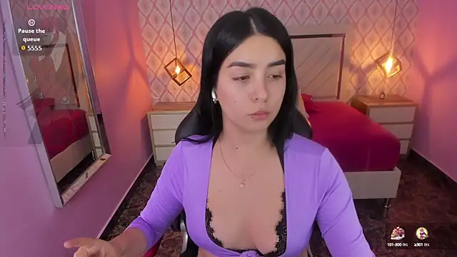 CHRISTY TEIGEN4 online show from October 15, 7:25 pm