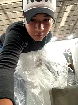 xbigpeach online show from October 7, 12:46 pm