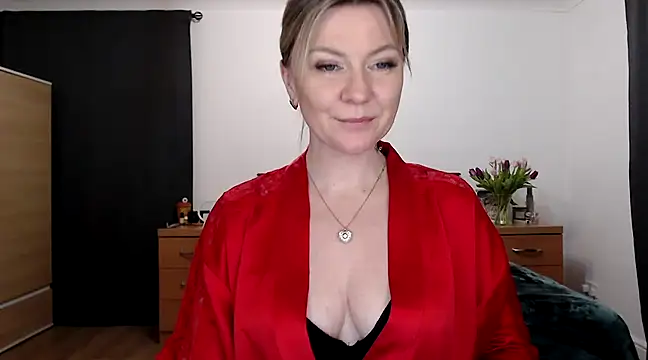 Snapshot of ParadiseAlina chatting on January 18, 9:45 pm ParadiseAlina online show from January 18, 9:45 pm