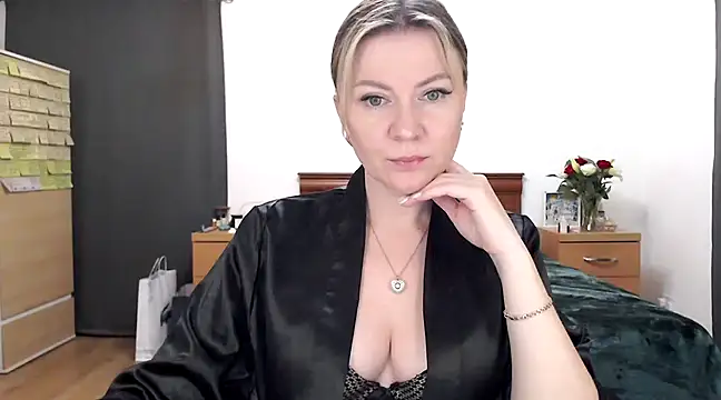 Snapshot of ParadiseAlina chatting on March 22, 9:21 pm ParadiseAlina online show from March 22, 9:21 pm