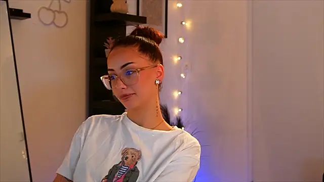 Naomii20   online show from November 7, 2:39 pm