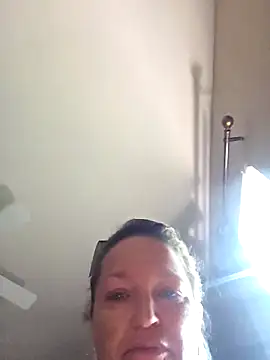 Calimarina online show from November 5, 5:24 pm