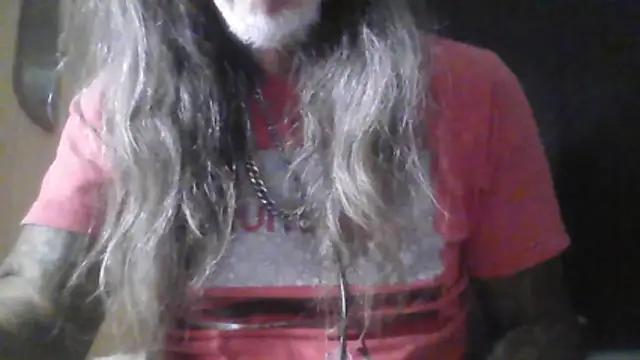 Snapshot of crassanova chatting on October 29, 1:30 am crassanova online show from October 29, 1:30 am