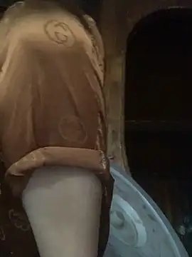 Lonnina online show from October 8, 1:25 am