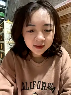 Lonnina online show from November 12, 1:28 am