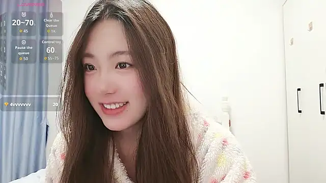 Snapshot of Luna_868 chatting on November 24, 4:29 pm Luna 868 online show from November 24, 4:29 pm