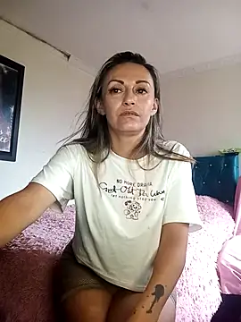 Snapshot of -AngelNova- chatting on December 14, 8:35 pm -AngelNova- online show from December 14, 8:35 pm