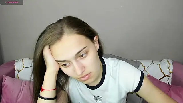 Snapshot of Alisa__Kelly chatting on October 6, 12:52 am Alisa Kelly online show from October 6, 12:52 am