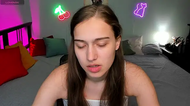 Snapshot of Alisa__Kelly chatting on October 14, 1:17 am Alisa Kelly online show from October 14, 1:17 am