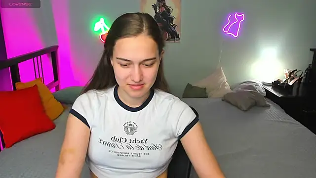 Snapshot of Alisa__Kelly chatting on October 15, 12:33 am Alisa Kelly online show from October 15, 12:33 am