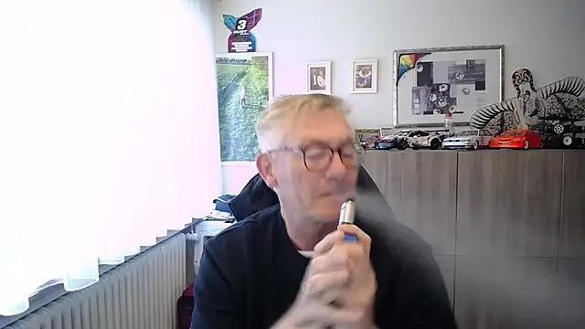 Snapshot of randyandy67 chatting on October 9, 10:35 am randyandy67 online show from October 9, 10:35 am