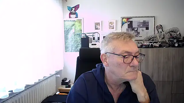 Snapshot of randyandy67 chatting on November 21, 9:30 am randyandy67 online show from November 21, 9:30 am