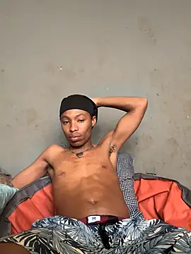 Snapshot of Tookey012 chatting on November 30, 11:03 am Tookey012 online show from November 30, 11:03 am