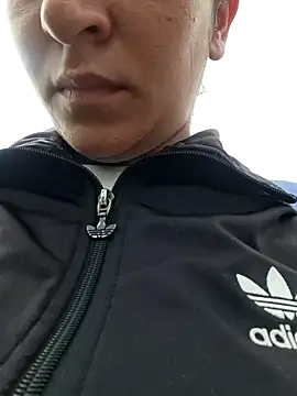 Lexiiee 1 online show from December 4, 2:37 pm