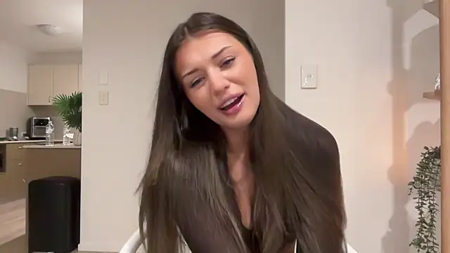 Snapshot of cassiess1 chatting on September 19, 12:02 am cassiess1 online show from September 19, 12:02 am