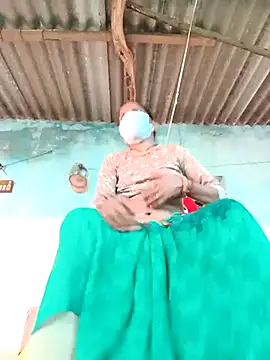 Snapshot of Hot-honi chatting on September 20, 12:06 pm Hot-honi online show from September 20, 12:06 pm