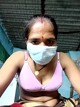 Snapshot of Hot-honi chatting on October 1, 2:23 pm Hot-honi online show from October 1, 2:23 pm