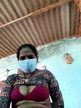 Snapshot of Hot-honi chatting on October 2, 3:24 am Hot-honi online show from October 2, 3:24 am