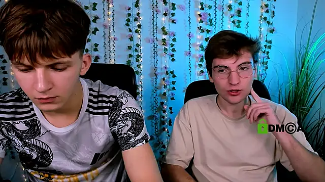 travis wolf  online show from October 12, 7:24 pm