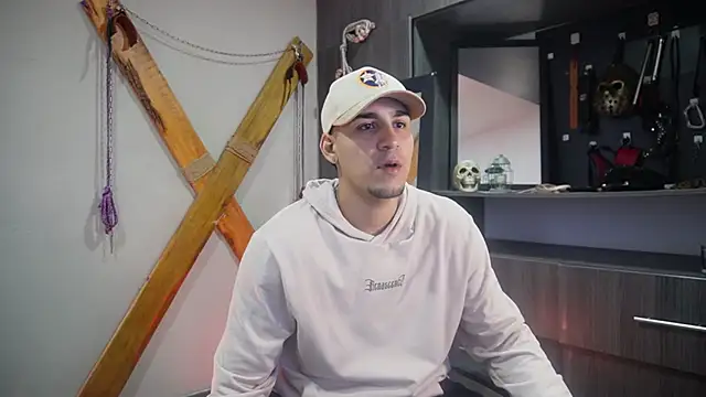 massimo vidal  online show from September 19, 12:39 pm