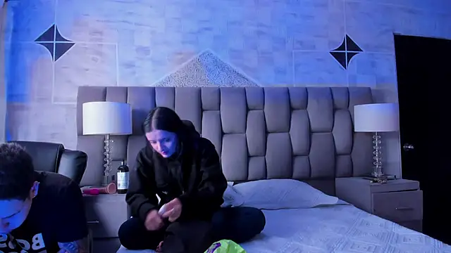 markAndPhilip online show from November 15, 12:34 pm