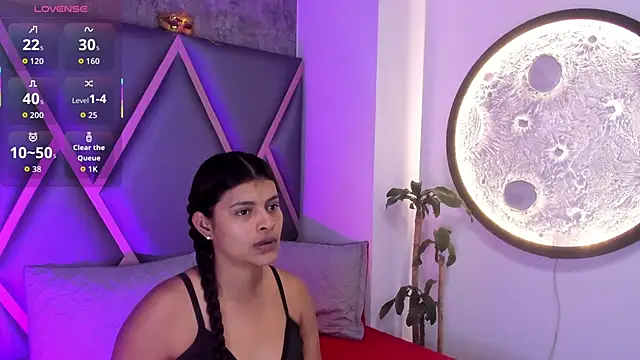 Miaa Rosse online show from November 20, 11:32 am