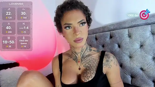 Snapshot of michell_danna chatting on October 8, 1:36 am michell danna online show from October 8, 1:36 am