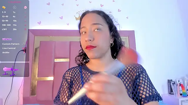 AikoSnow online show from October 28, 2:42 pm