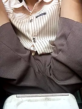 simi-lucy online show from October 28, 6:28 am