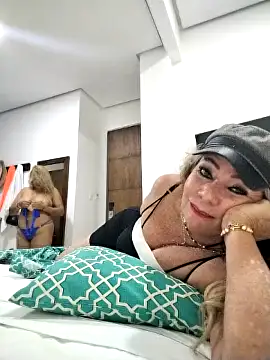  SARAI DUPONT online show from November 28, 10:45 pm