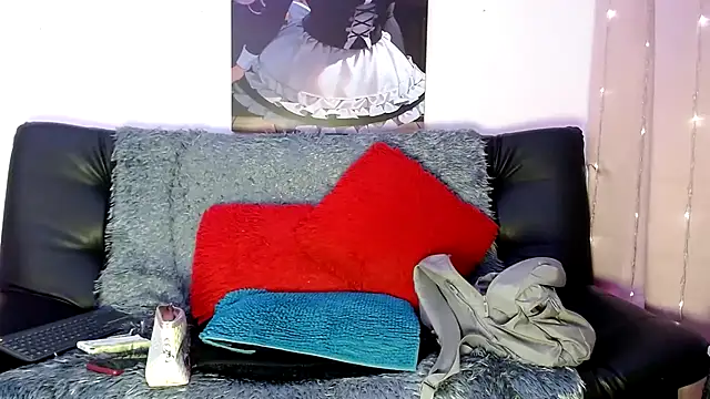 Snapshot of LAHILA_COOPERR chatting on October 22, 12:27 pm LAHILA COOPERR online show from October 22, 12:27 pm