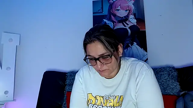 Snapshot of LAHILA_COOPERR chatting on October 24, 12:23 pm LAHILA COOPERR online show from October 24, 12:23 pm