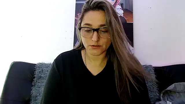 Snapshot of LAHILA_COOPERR chatting on November 5, 12:05 pm LAHILA COOPERR online show from November 5, 12:05 pm