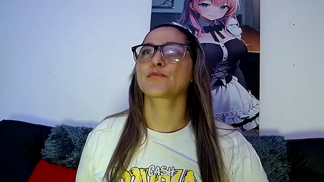 Snapshot of LAHILA_COOPERR chatting on December 5, 12:14 pm LAHILA COOPERR online show from December 5, 12:14 pm