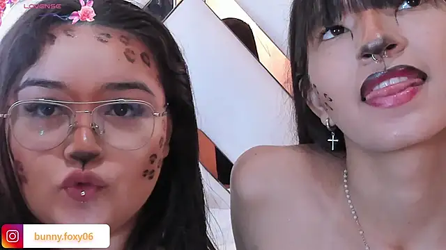 Snapshot of foxybunny chatting on November 18, 12:05 am foxybunny online show from November 18, 12:05 am