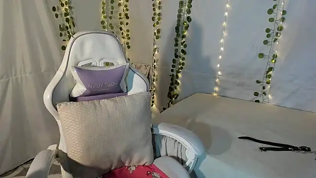 Zulema R1 online show from October 19, 4:57 am